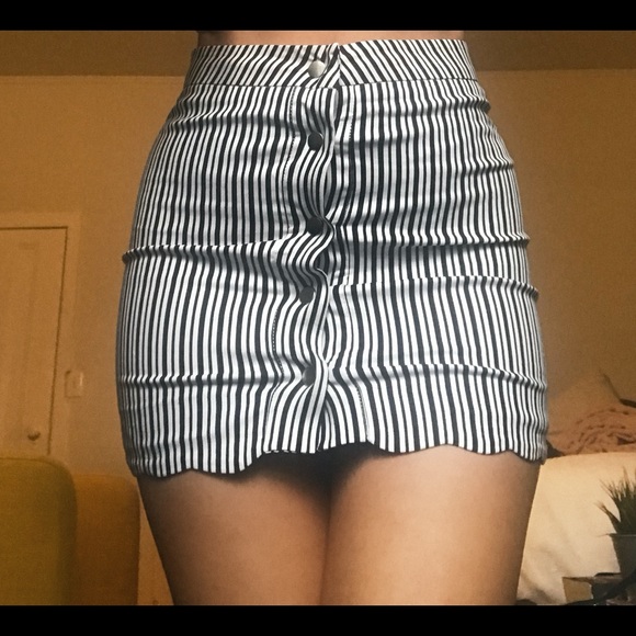 Tube skirt - Picture 1 of 4